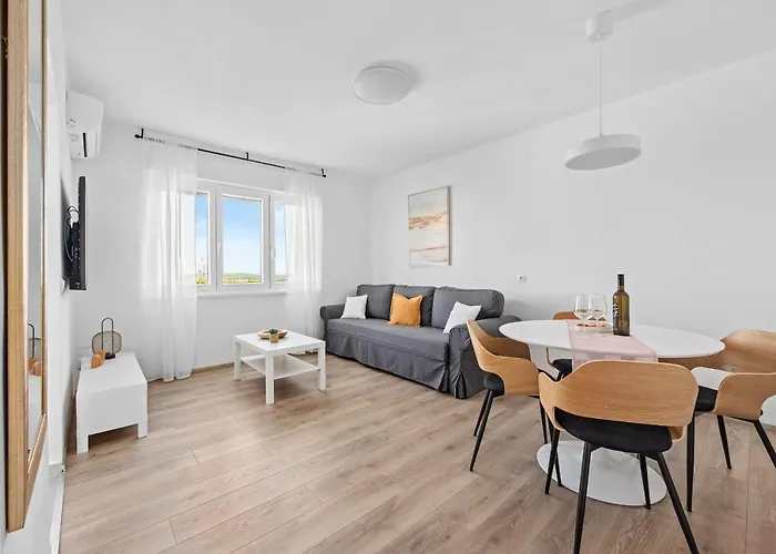 Jellyfish 公寓 普拉