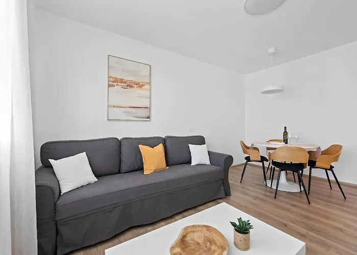 Jellyfish 公寓 普拉